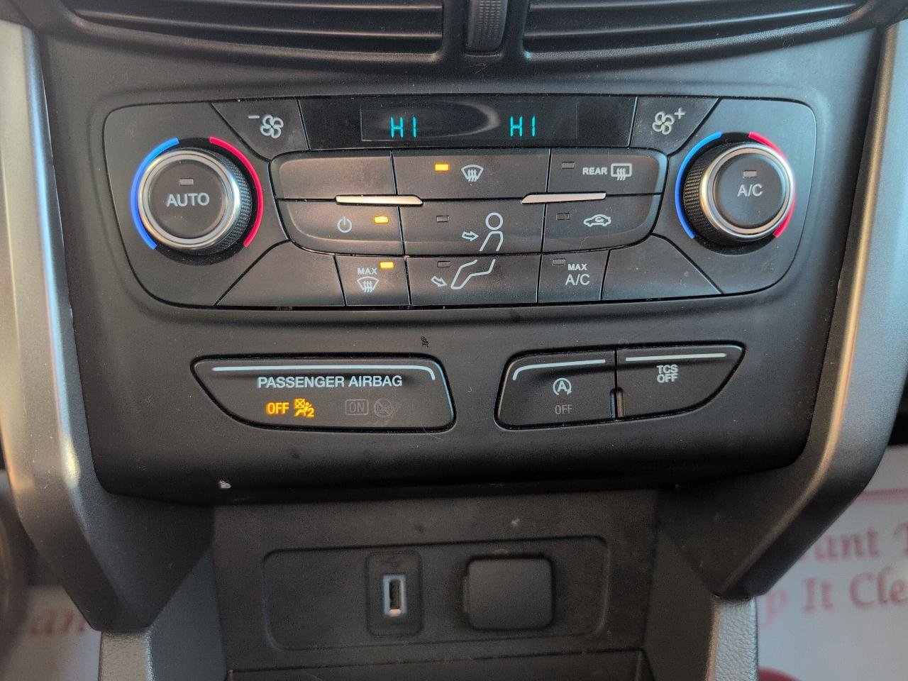 Used 2017 Ford Escape SE AWD/4WD image 18