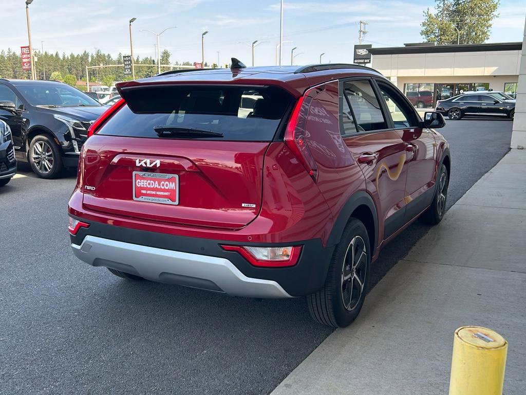 New 2025 Kia Niro EX image 4