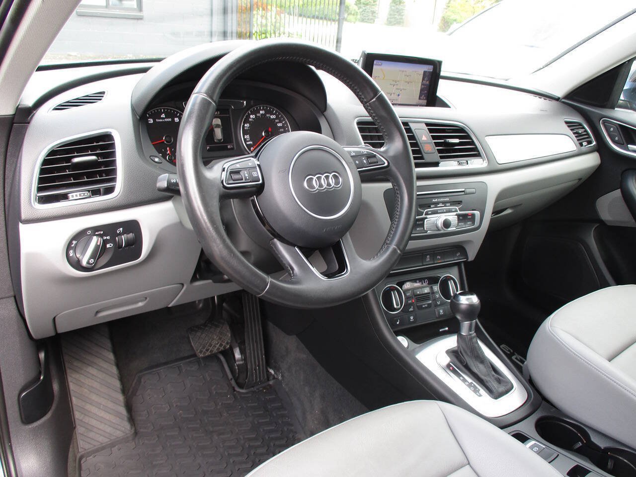 Used 2016 Audi Q3 2.0T Premium Plus w/ Technology Package AWD/4WD image 42
