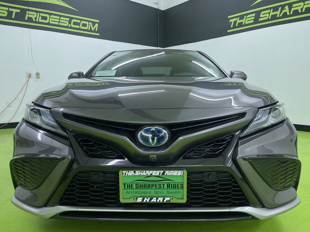 Used 2024 Toyota Camry XSE w/ Navigation Package image 3
