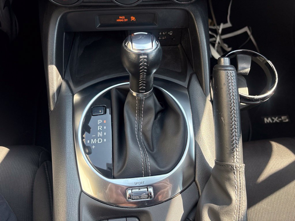 Used 2021 MAZDA MX-5 Miata Sport RWD image 20