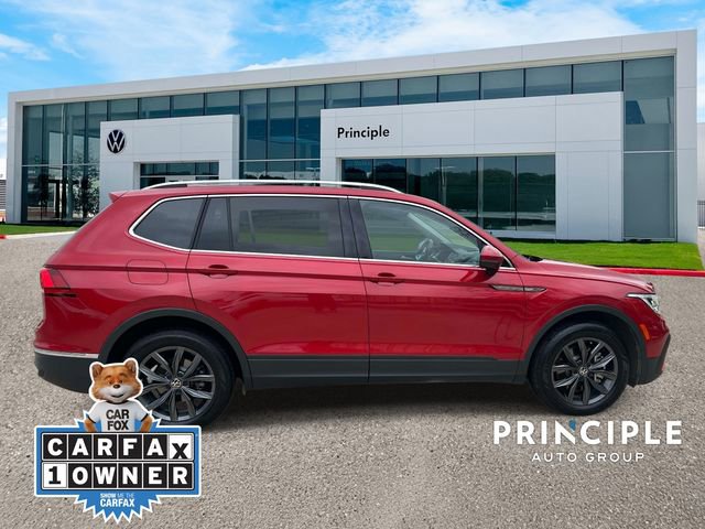Used 2022 Volkswagen Tiguan SE w/ Panoramic Sunroof Package image 5