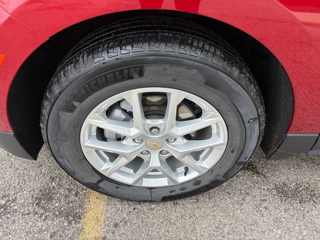 Used 2024 Chevrolet Equinox LT w/ LPO, Floor Liner Package FWD image 28