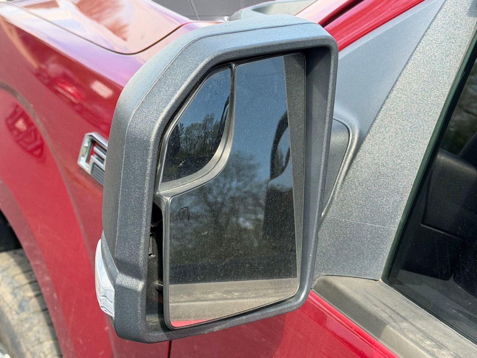 Used 2018 Ford F150 XLT w/ Equipment Group 302A Luxury AWD/4WD image 9