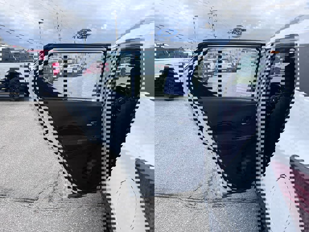 Used 2021 Nissan Kicks SV FWD image 14