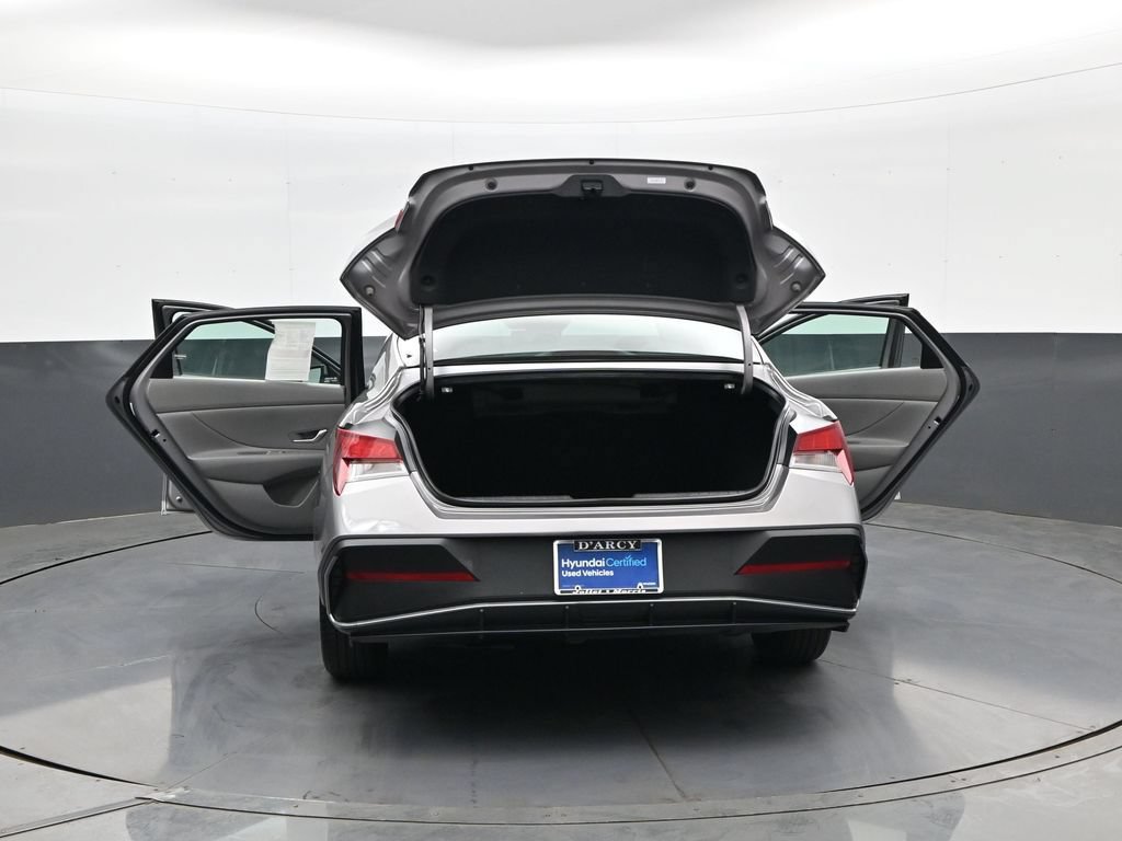 Certified 2024 Hyundai Elantra SEL FWD image 33