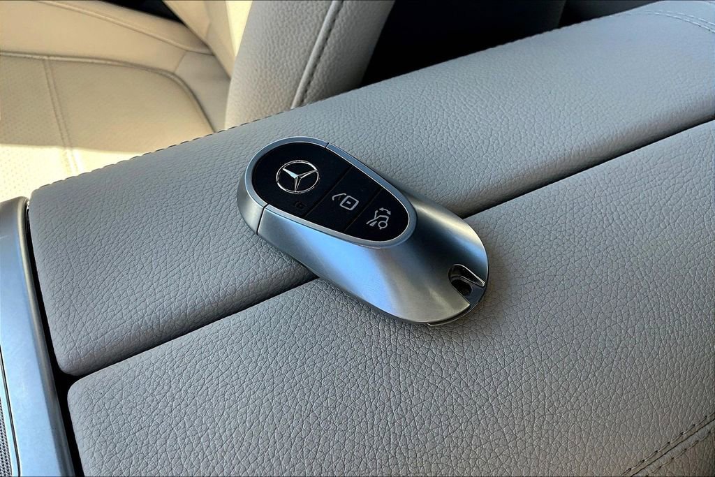 Certified 2023 Mercedes-Benz C 300 4MATIC Sedan image 10