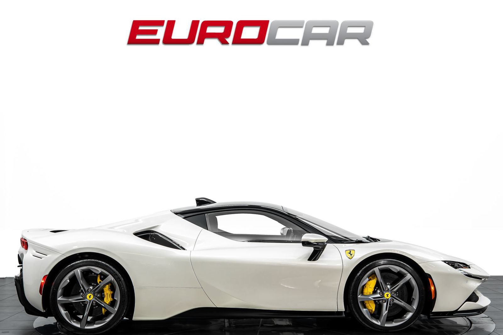 Used 2023 Ferrari SF90 Stradale AWD/4WD image 6