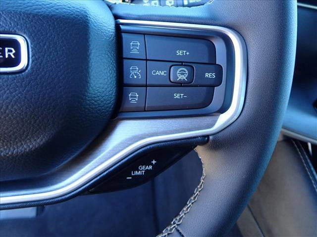 New 2026 Jeep Grand Wagoneer 4WD w/ Premium Group I image 16