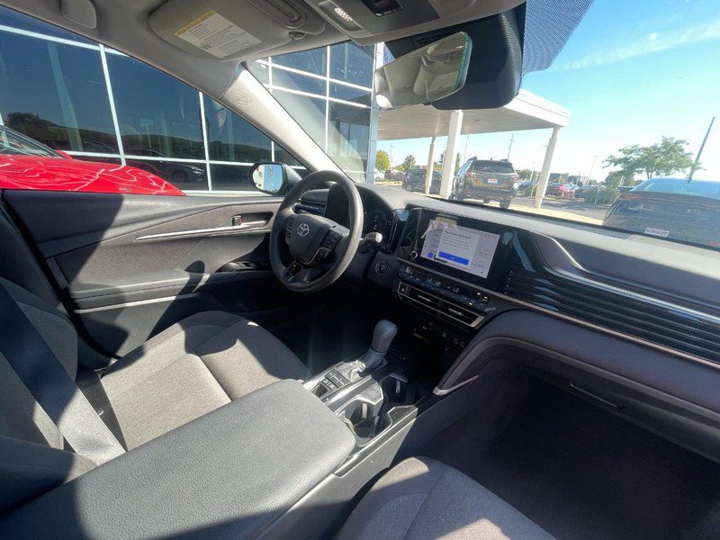 Used 2026 Toyota Camry LE FWD image 5