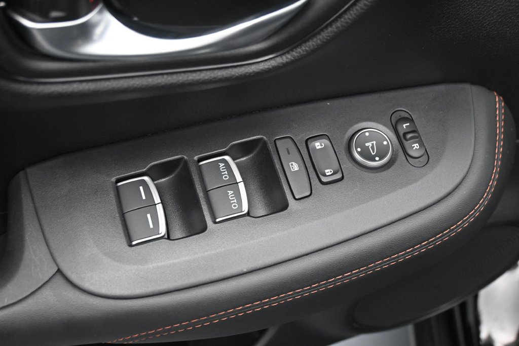 Used 2024 Honda HR-V Sport image 18