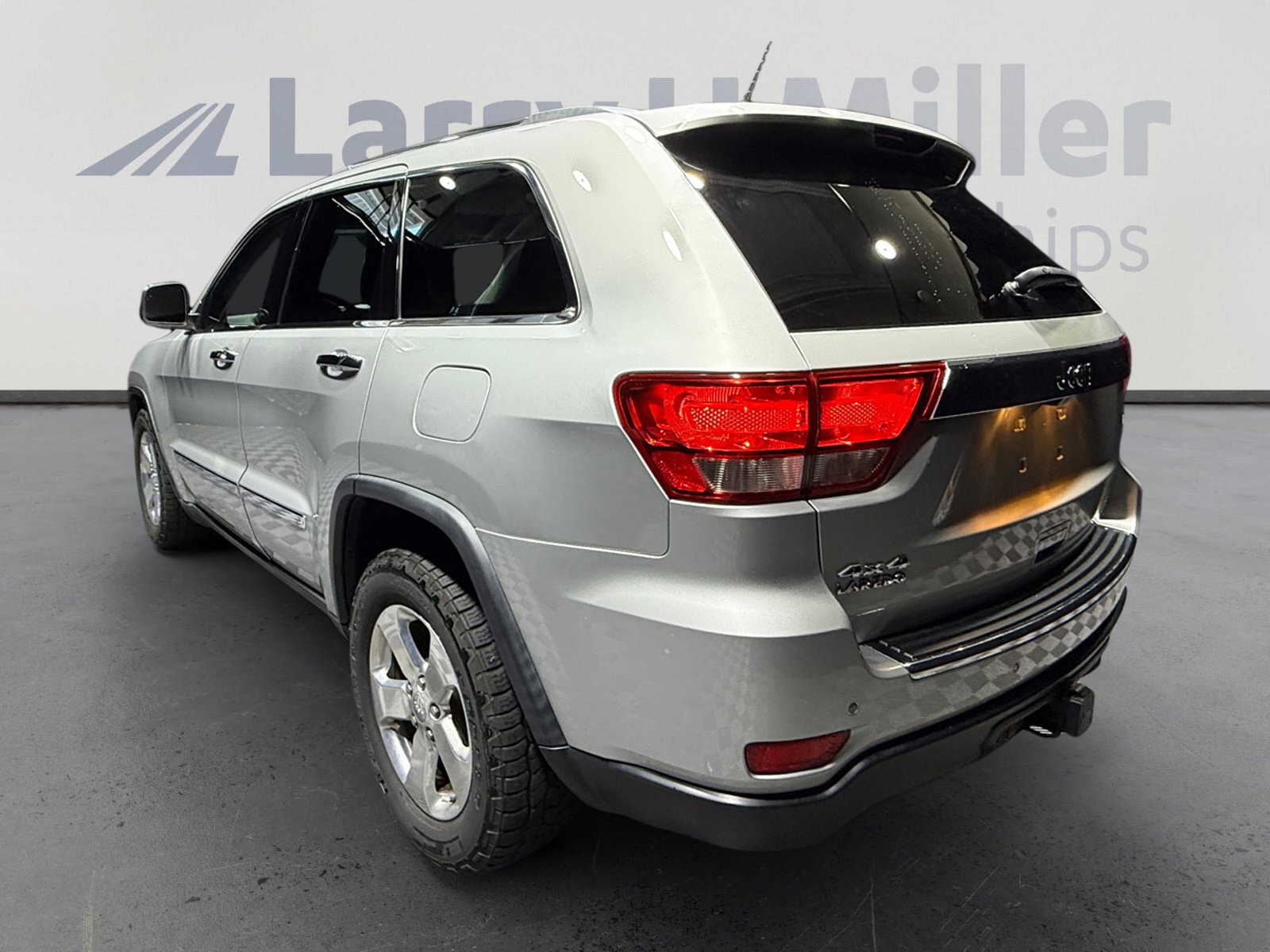 Used 2012 Jeep Grand Cherokee Limited image 3
