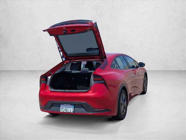 Used 2023 Toyota Prius LE FWD image 5