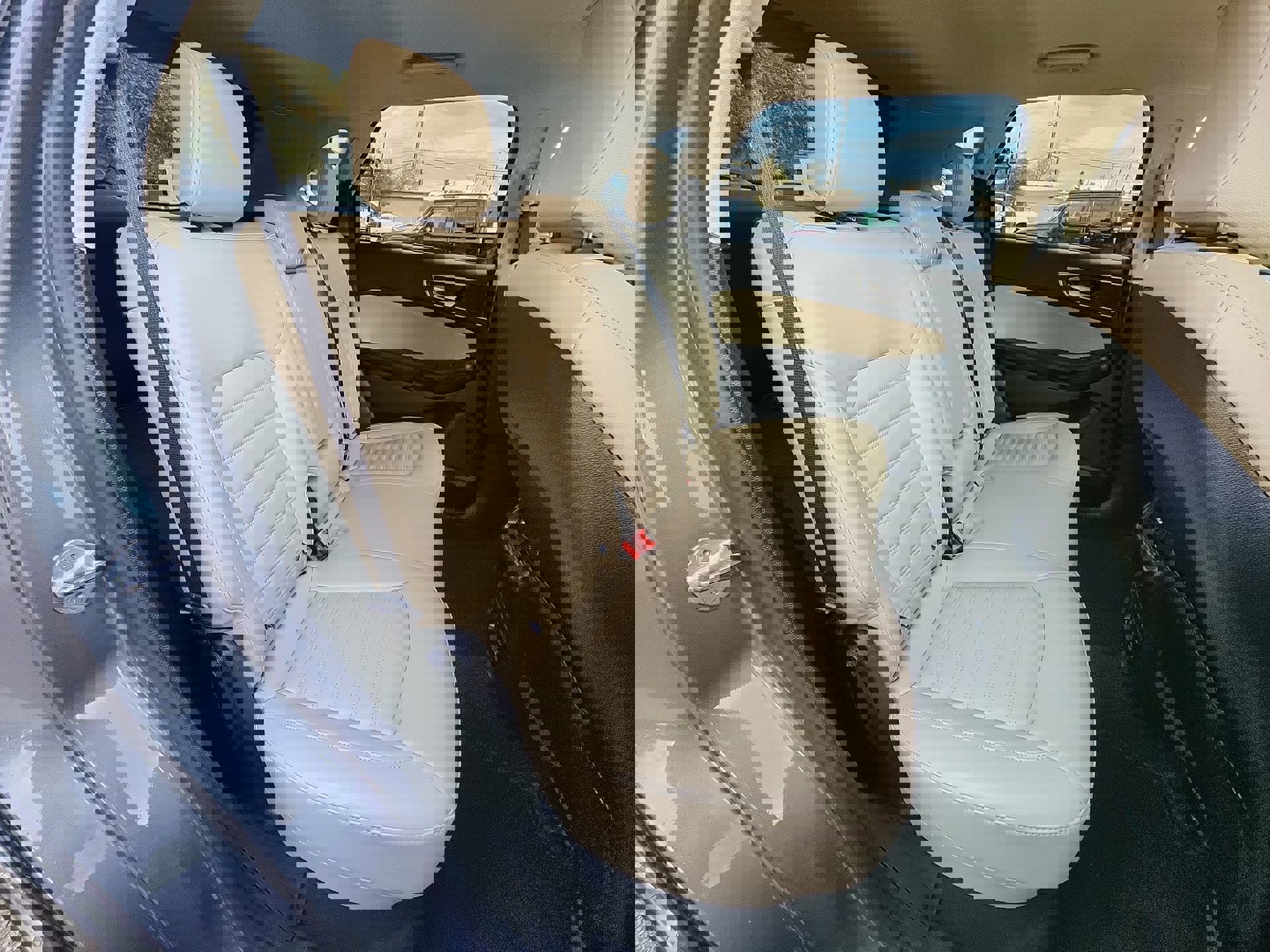 Used 2024 Ford Edge SEL w/ Convenience Package image 26