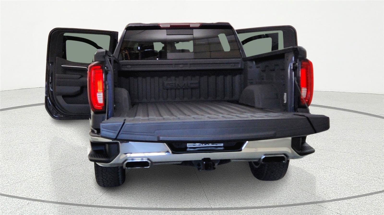 Used 2022 GMC Sierra 1500 SLT w/ SLT Convenience Package AWD/4WD image 7