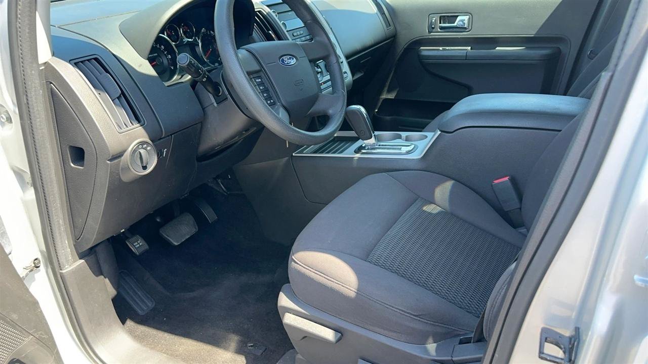 Used 2010 Ford Edge SE FWD image 25
