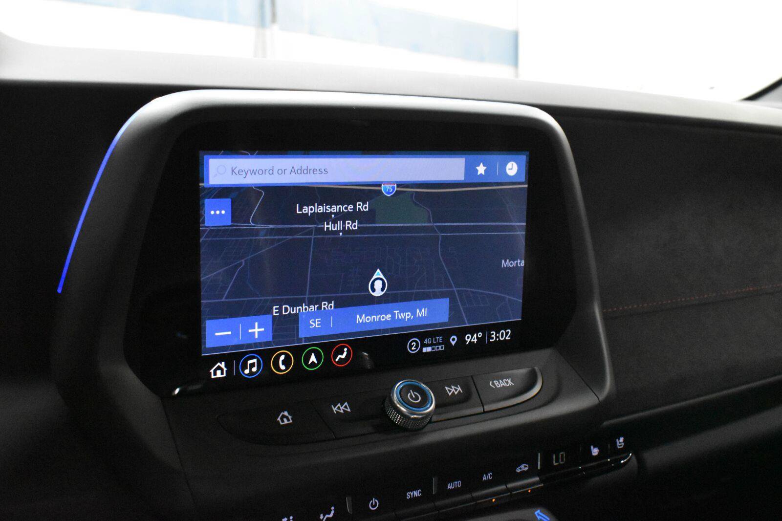Used 2022 Chevrolet Camaro ZL1 RWD image 14