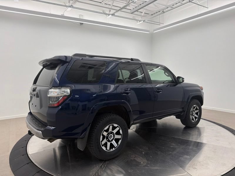 Used 2024 Toyota 4Runner TRD Off-Road Premium w/ Off Road Premium Plus Package AWD/4WD image 3