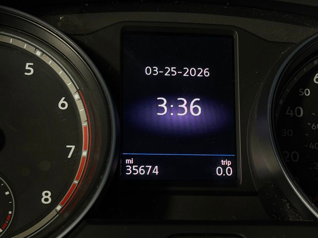 Used 2021 Volkswagen Atlas Cross Sport SE w/ 20" Black Wheels Package FWD image 16