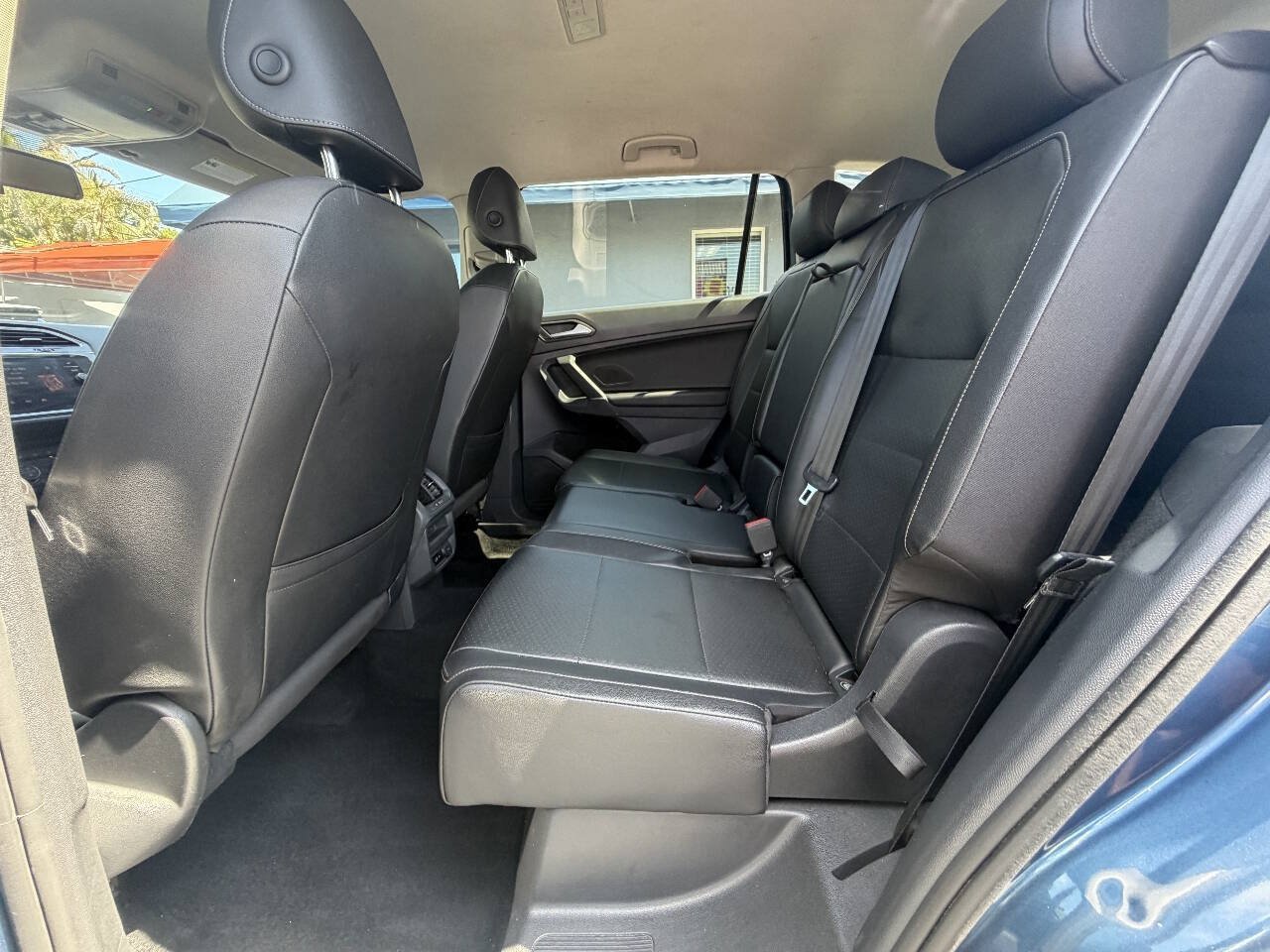 Used 2020 Volkswagen Tiguan SE FWD image 19