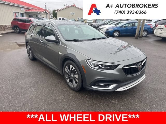 Used 2018 Buick Regal Essence w/ Driver Confidence Package #1