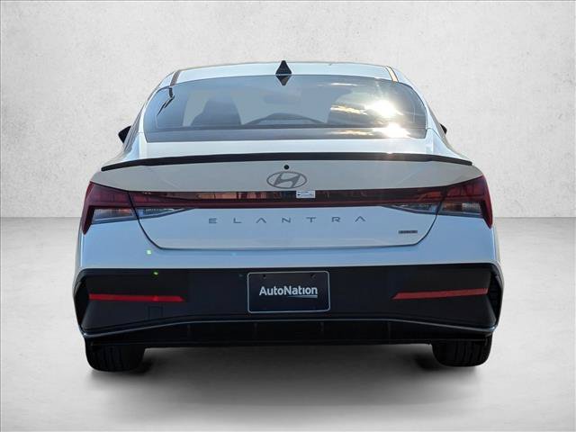 Used 2025 Hyundai Elantra SEL FWD image 7