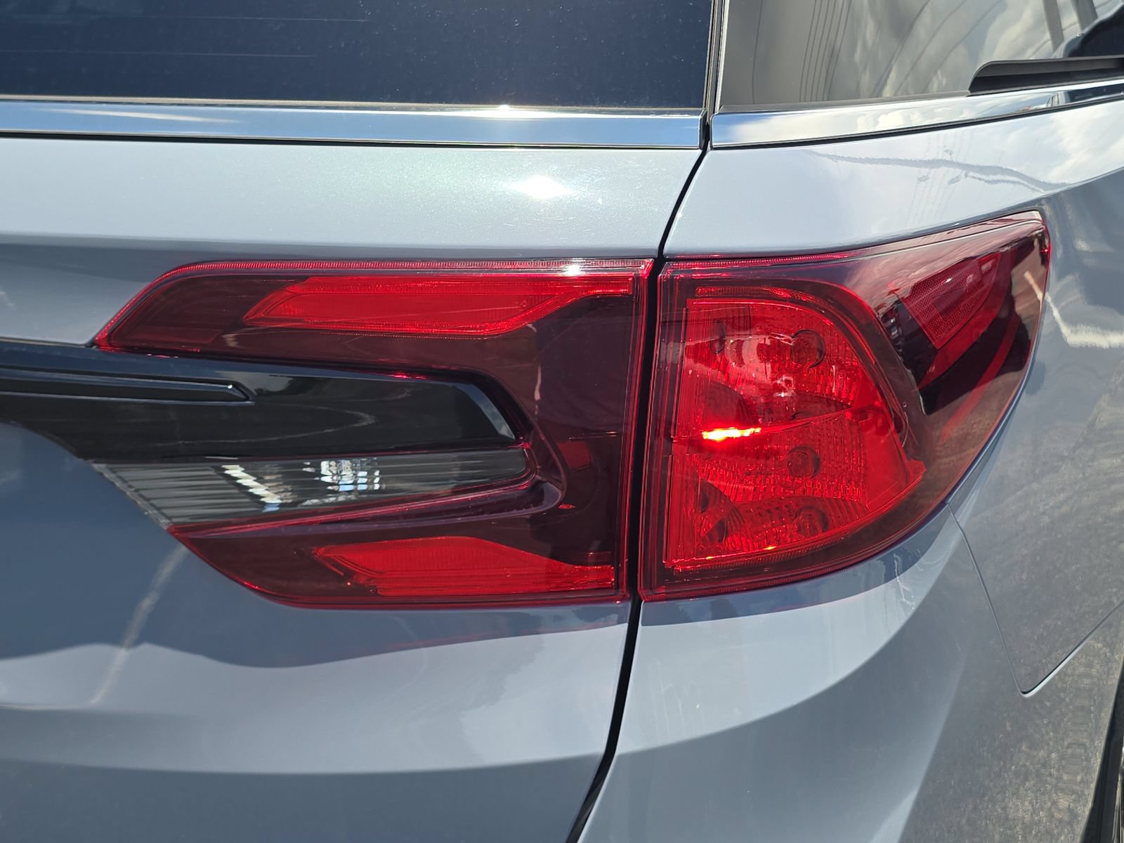 Certified 2026 Honda Odyssey Elite image 8
