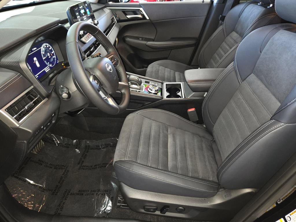 New 2026 Nissan Rogue SL AWD/4WD image 6