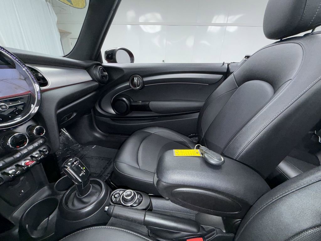 Used 2024 MINI Cooper Convertible image 18