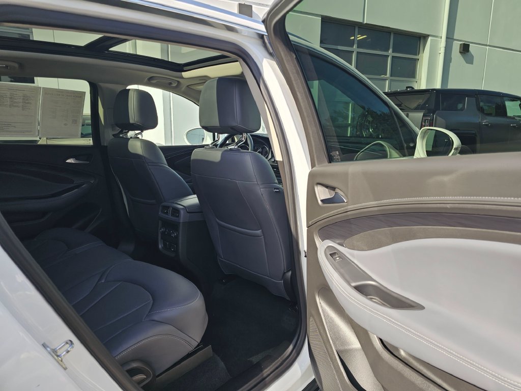 Used 2020 Buick Envision Essence w/ Experience Buick Package AWD/4WD image 15