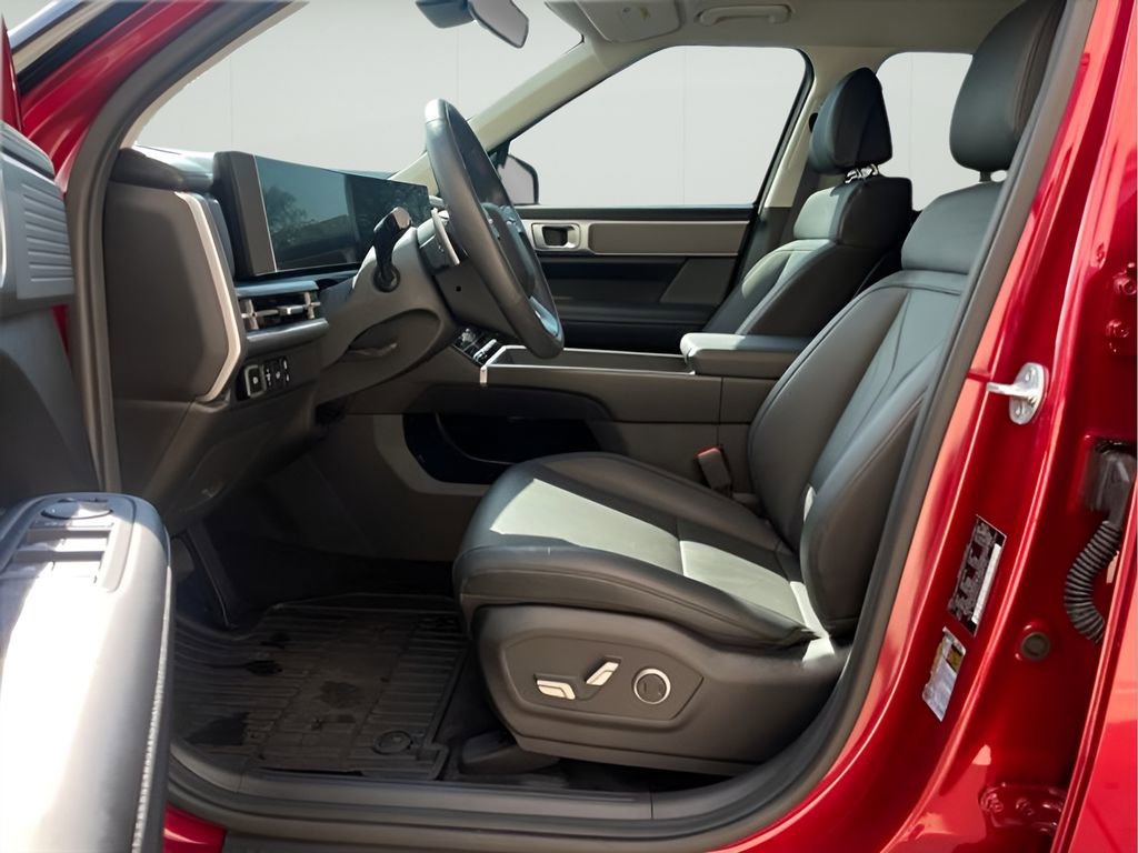 Used 2025 Hyundai Santa Fe XRT image 9