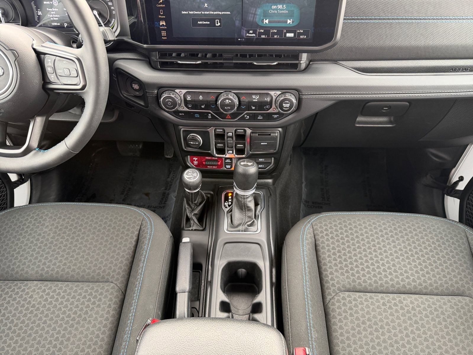 Used 2025 Jeep Wrangler Unlimited Rubicon 4xe w/ Safety Group image 11