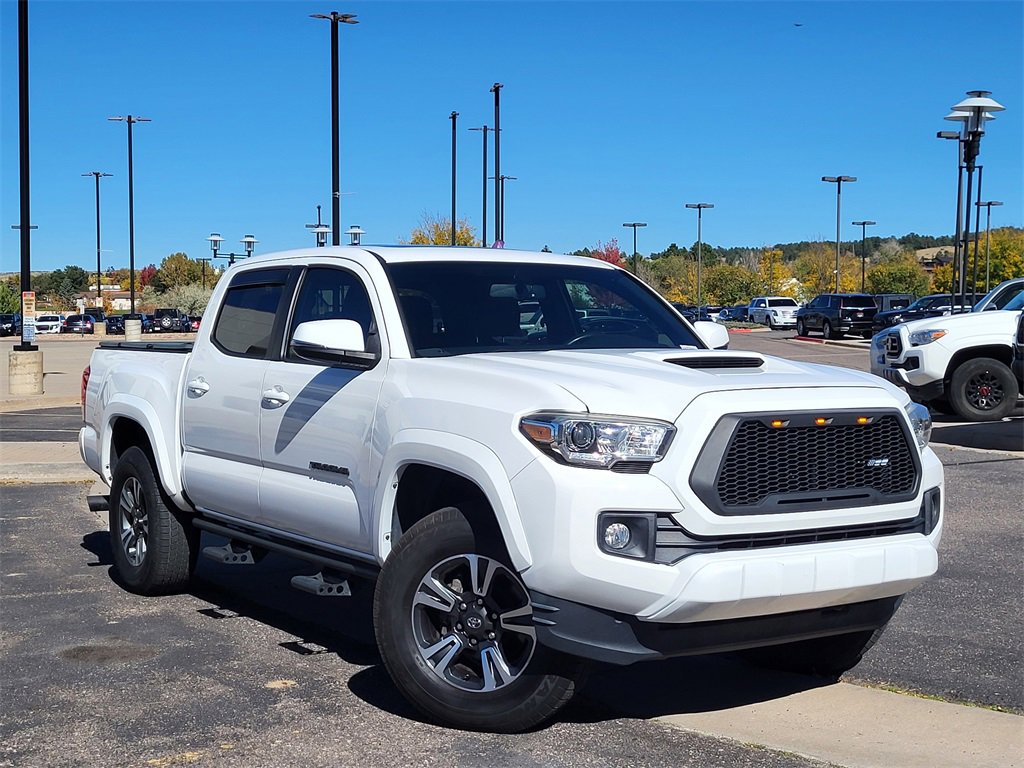 Used 2017 Toyota Tacoma TRD Sport w/ Premium & Technology Package image 2