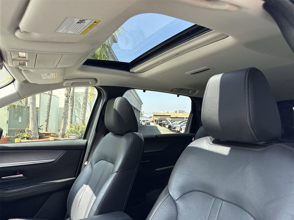 Used 2024 MAZDA CX-90 3.3 Turbo w/ Preferred Plus image 17