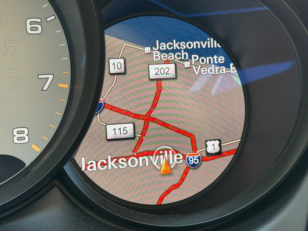 Used 2015 Porsche Macan S image 31