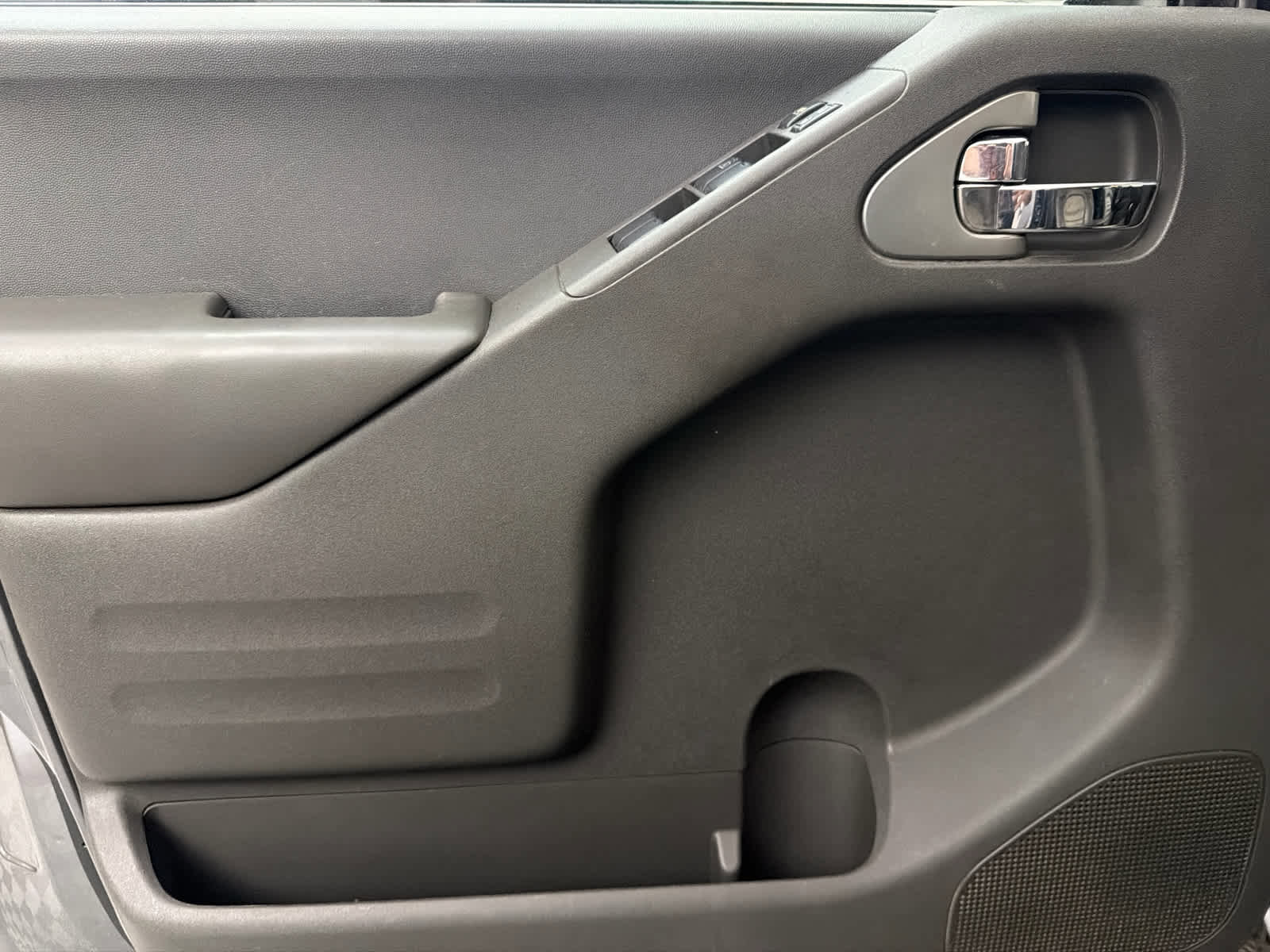 Used 2016 Nissan Frontier PRO-4X image 21