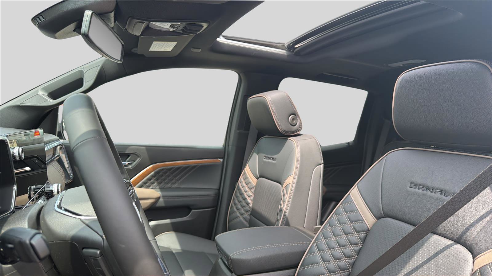 New 2026 GMC Canyon Denali w/ LPO, Denali Black Edition image 18