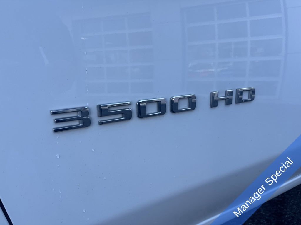 Used 2025 Chevrolet Silverado 3500 W/T image 10