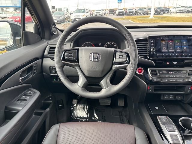 New 2026 Honda Ridgeline Black Edition image 13