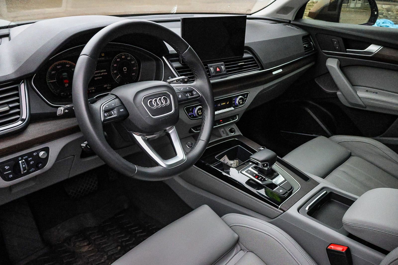 Used 2022 Audi Q5 e Prestige w/ Prestige Package image 30