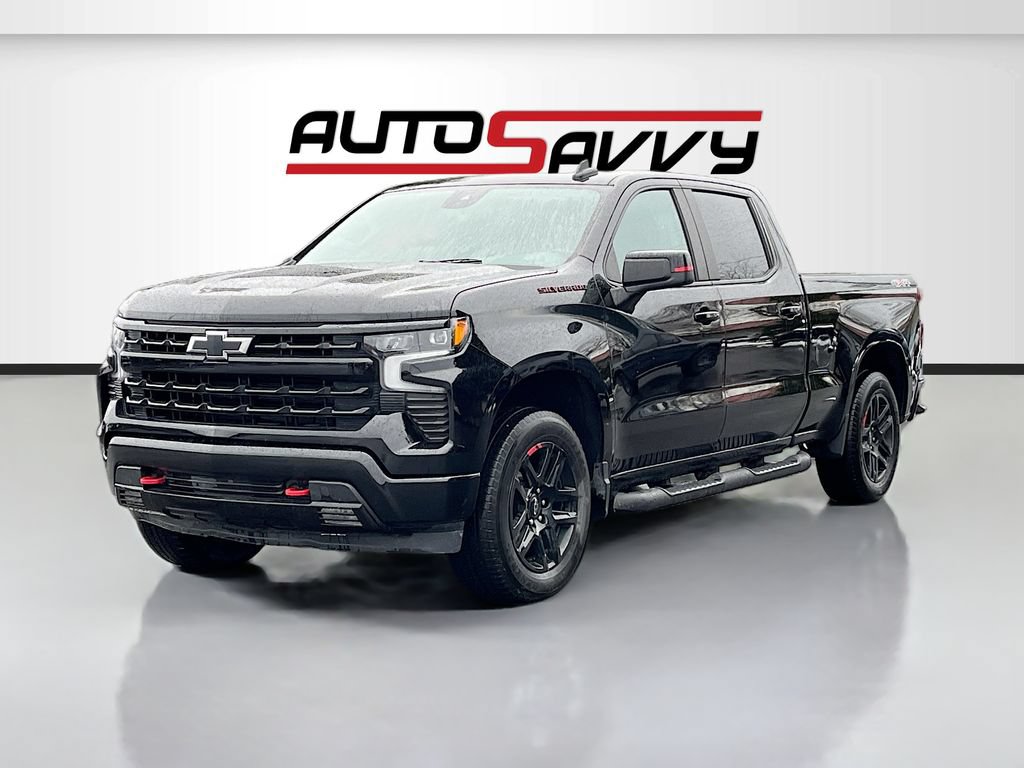 Used 2023 Chevrolet Silverado 1500 RST w/ Redline Edition AWD/4WD image 3