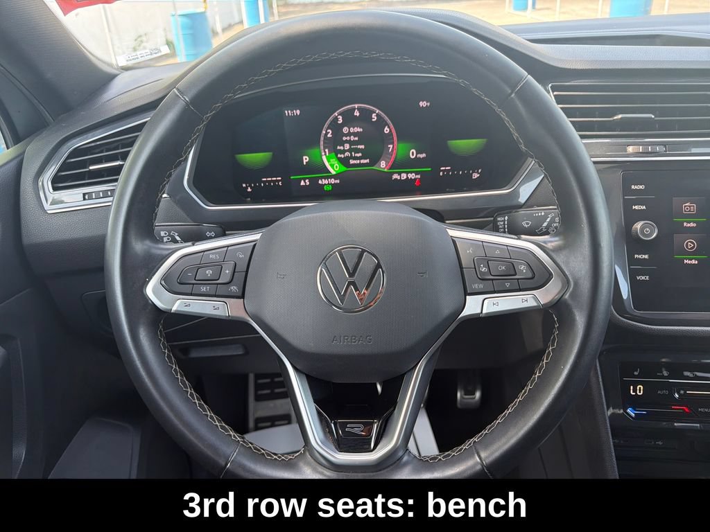 Used 2023 Volkswagen Tiguan SE R-Line FWD image 18