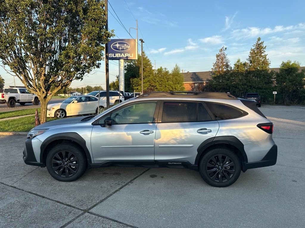 Used 2025 Subaru Outback Onyx Edition AWD/4WD image 4