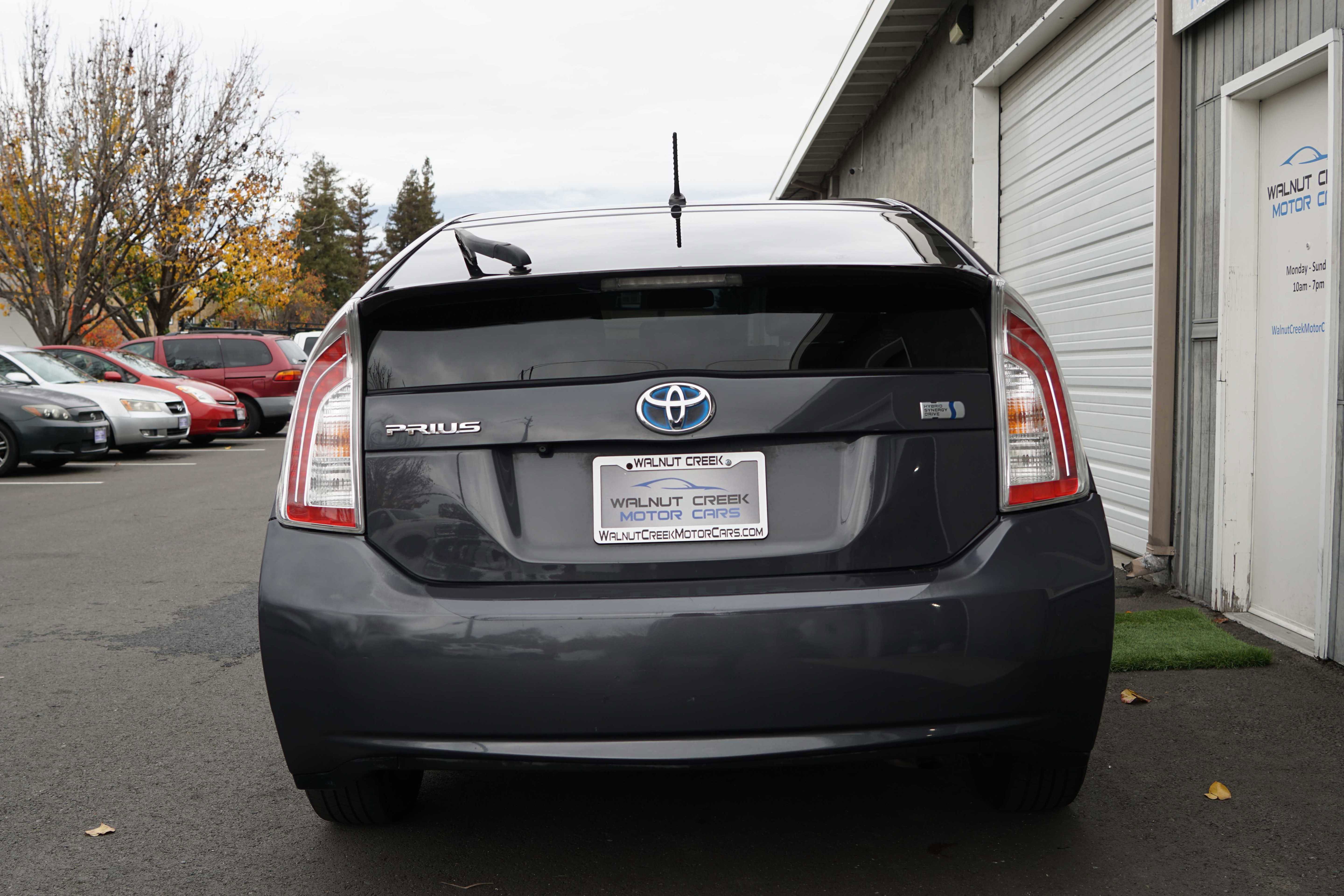 Used 2015 Toyota Prius Two image 14