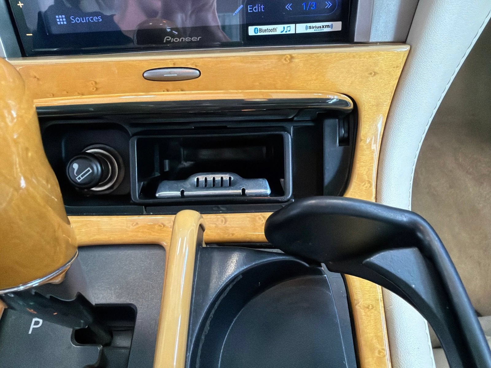 Used 2002 Lexus SC 430 Convertible RWD image 22
