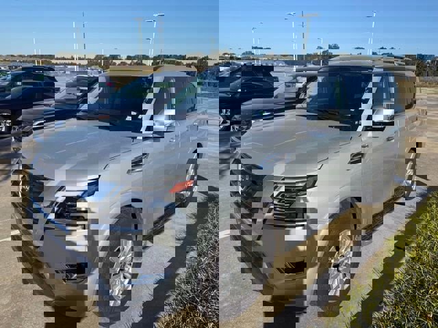 Used 2024 Nissan Armada SV image 25