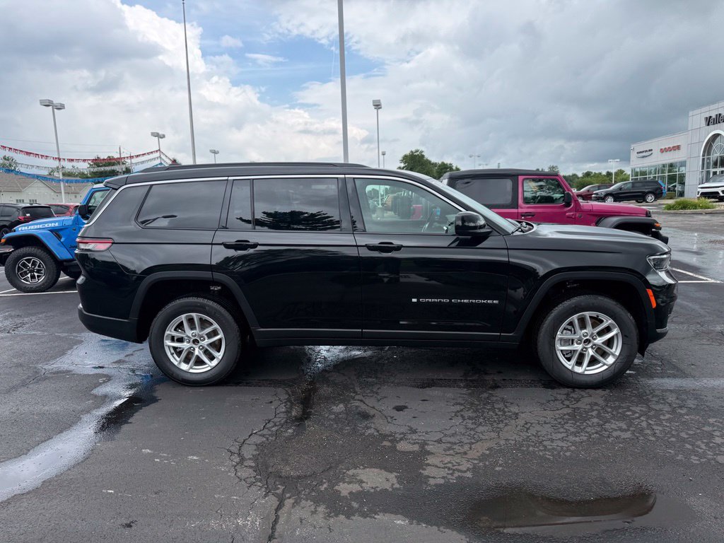 New 2026 Jeep Grand Cherokee L 4WD image 2