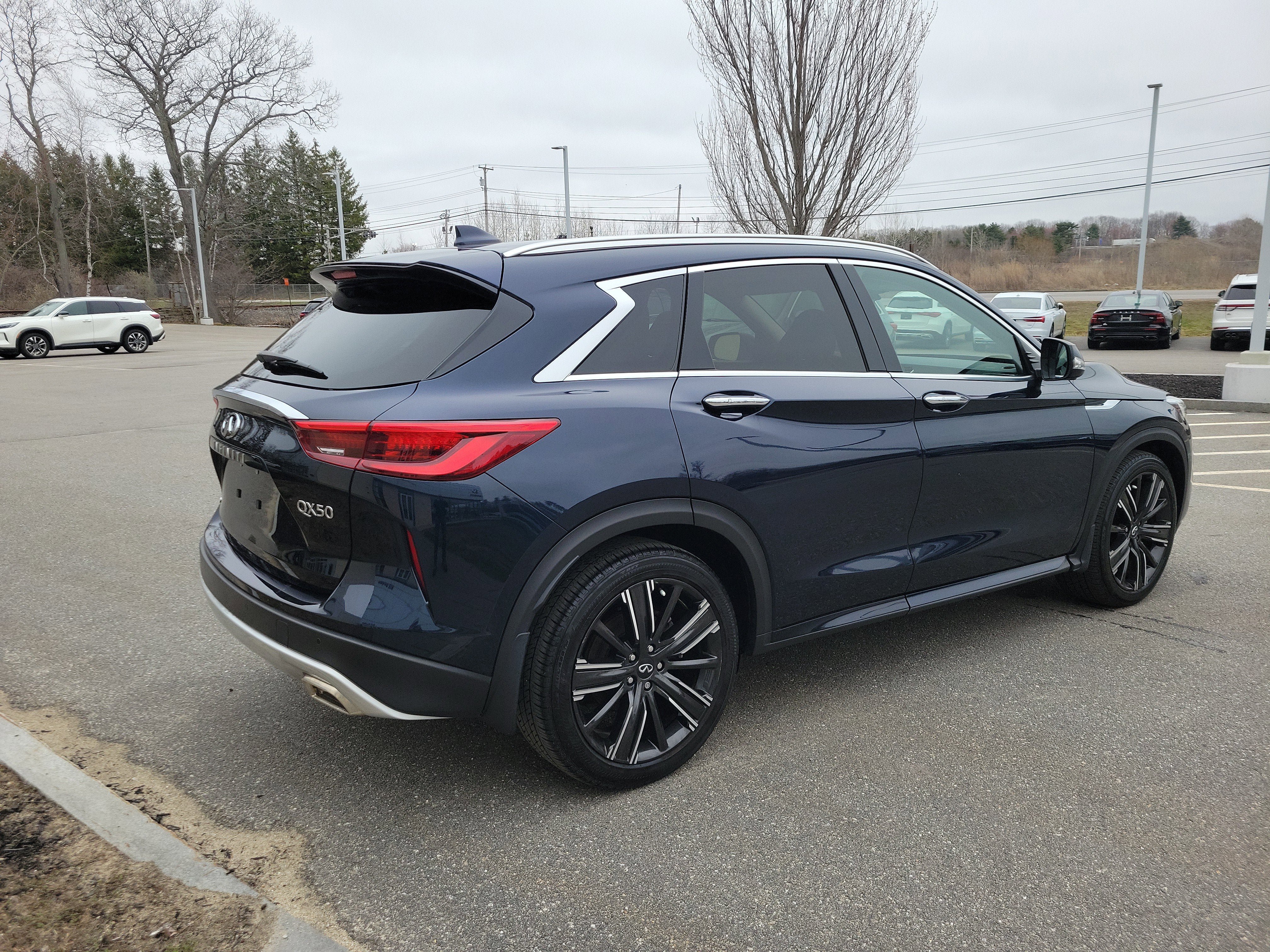 Used 2023 INFINITI QX50 Sensory AWD/4WD image 7