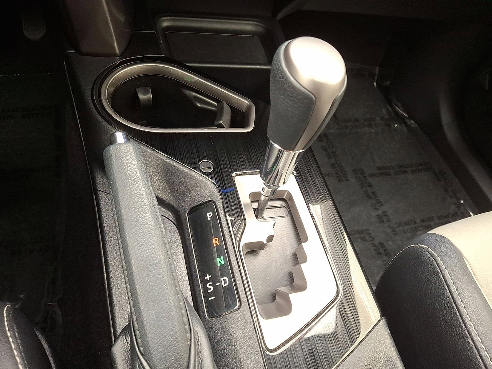 Certified 2018 Toyota RAV4 Limited image 12