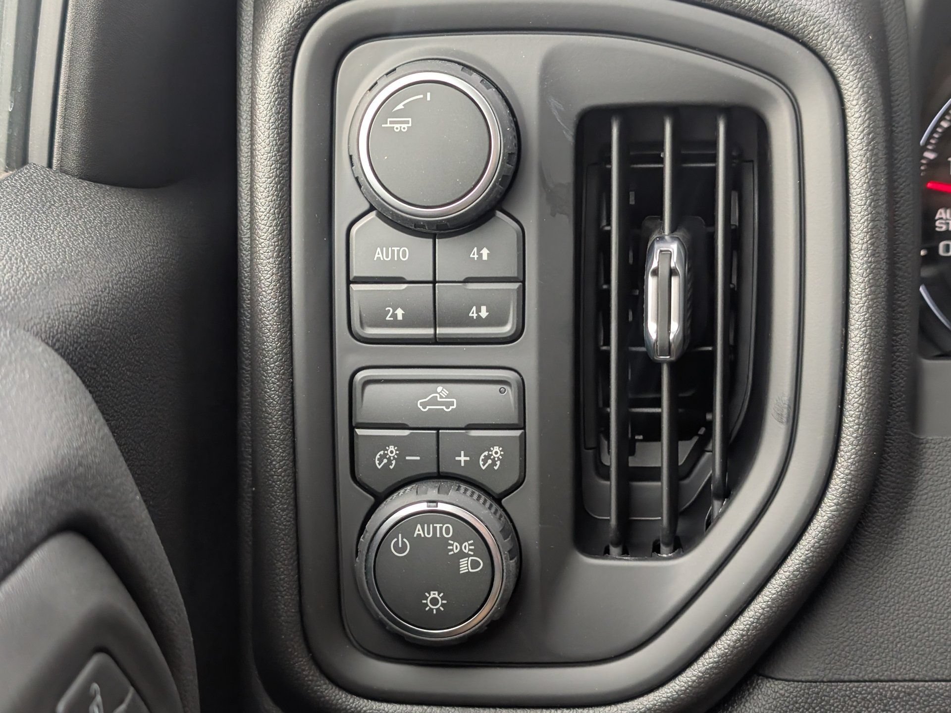 New 2026 Chevrolet Silverado 1500 Custom Trail Boss AWD/4WD image 24
